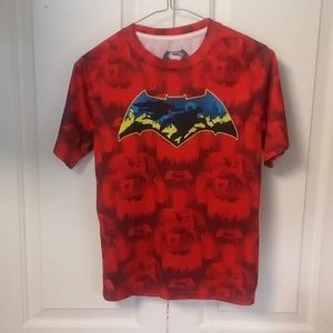 Batman vs Superman graphic tee